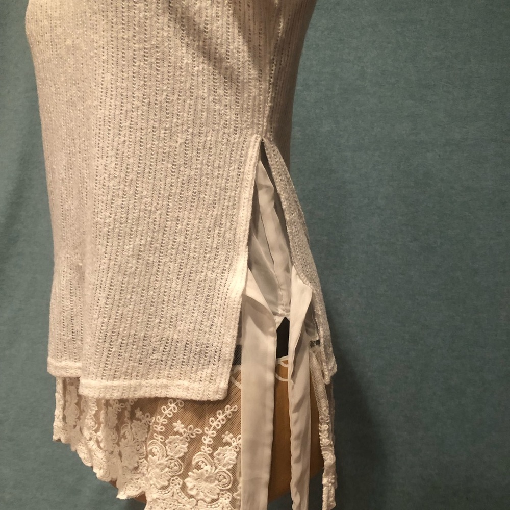 Lauren Conrad sweater